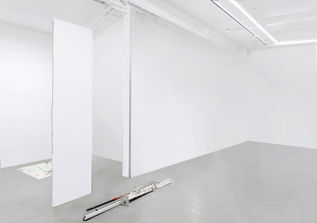 ap_FrancescoDePrezzo_installation-view-untitled-steel,-pvc,-cotton-200x-8-x20-cm-,-2018---untitled,-100x70-cm-print-on-paper,-2017